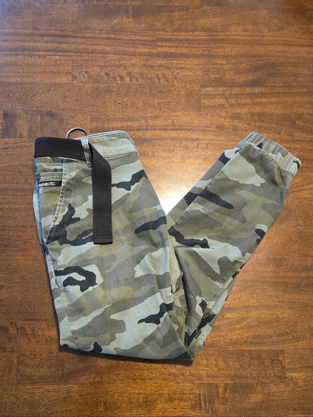 Marc Ecko Camo Pants - Sz 32